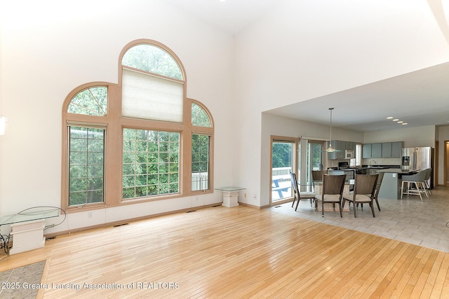 3555 Breezy Point Dr, Okemos, MI 48864 - photo 18