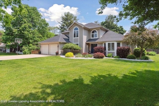 2020 Sunset Dr, Owosso, MI 48867 - traditional-style house with driveway, a front yard, an attached garage, and roof with shingles