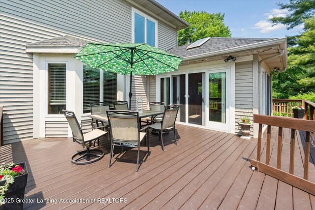 2020 Sunset Dr, Owosso, MI 48867 - deck with outdoor dining space
