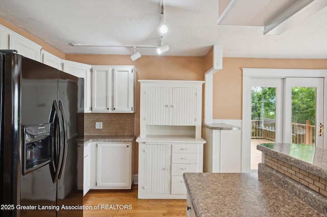 10016 N Cochran Rd, Grand Ledge, MI 48837