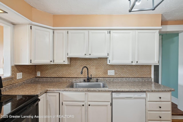 10016 N Cochran Rd, Grand Ledge, MI 48837