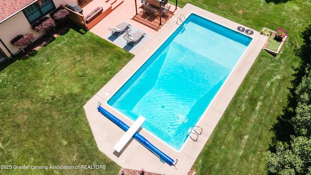 5939 Highgate Ave, East Lansing, MI 48823 - drone / aerial view of a pool