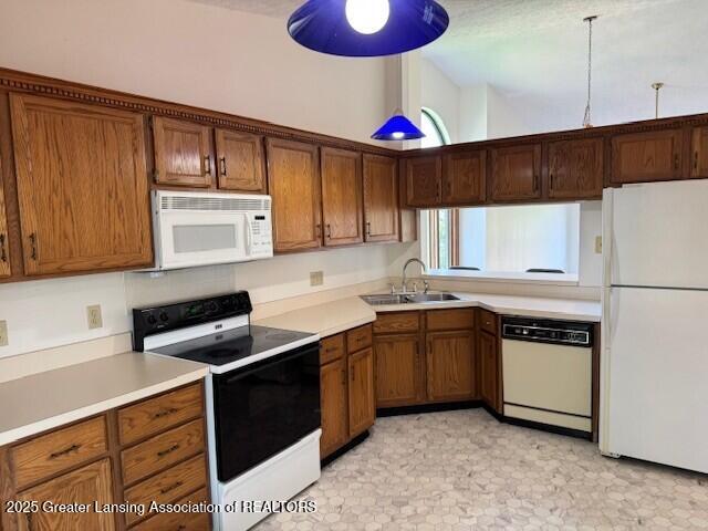 1312 Brookside Dr Unit 80, Lansing, MI 48917