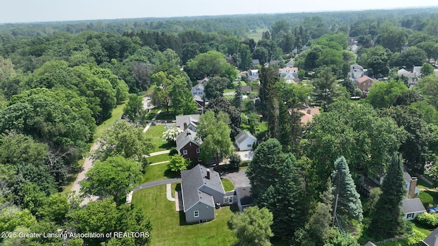 1614 Lindbergh Dr, Lansing, MI 48910 - photo 51