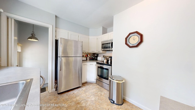 1614 Lindbergh Dr, Lansing, MI 48910 - photo 14