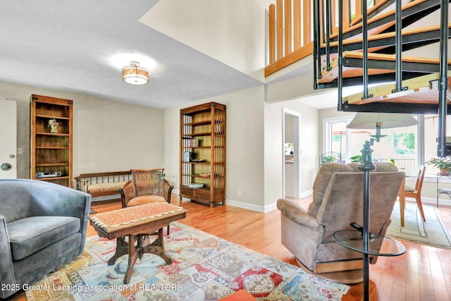 1603 Roseland Ave, East Lansing, MI 48823 - living room featuring light wood-style floors and baseboards