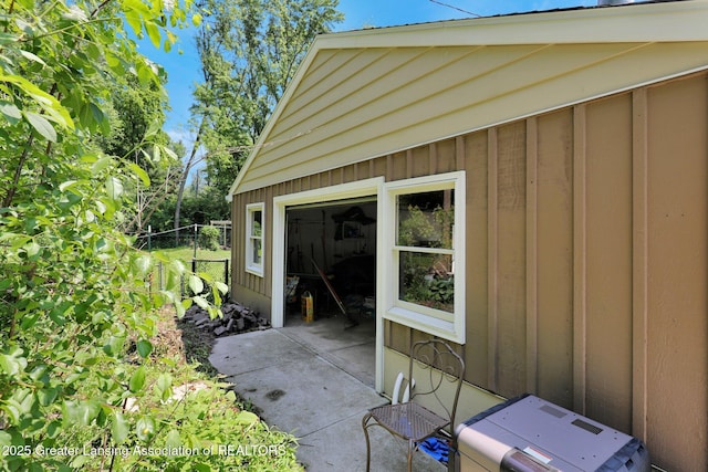 1603 Roseland Ave, East Lansing, MI 48823 - view of garage