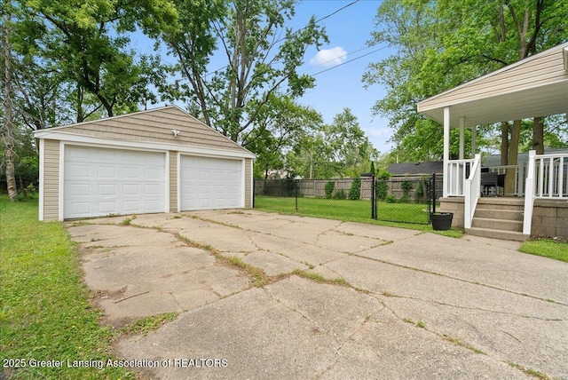 2914 W Holmes Rd, Lansing, MI 48911 - view of detached garage