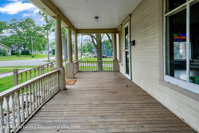 301 E Emerson St, Ithaca, MI 48847 - porch featuring a residential view