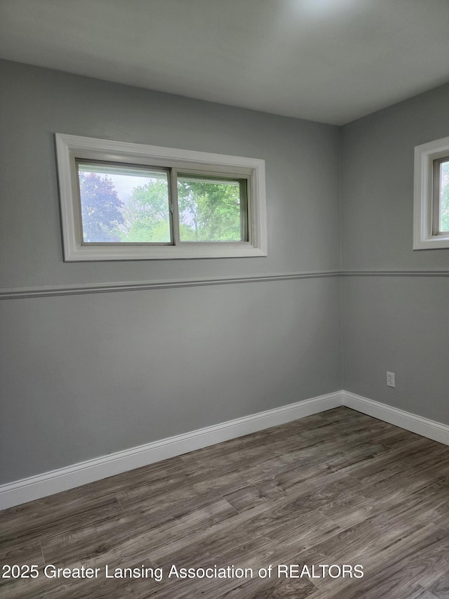 1931 Ferrol St, Lansing, MI 48910 - photo 5