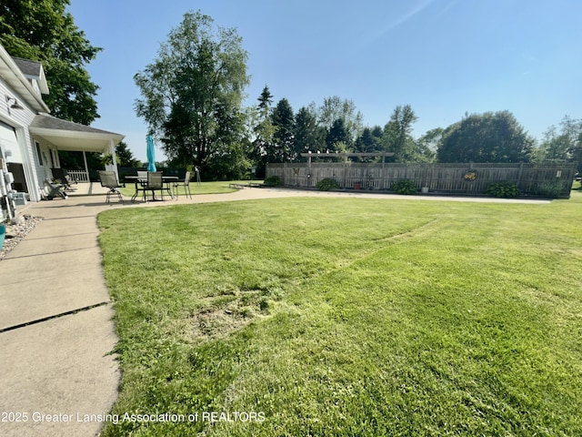 10497 Charlotte Hwy, Portland, MI 48875 - view of yard with a patio