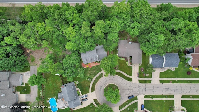 1204 Burlington Dr, Grand Ledge, MI 48837 - aerial view of property and surrounding area