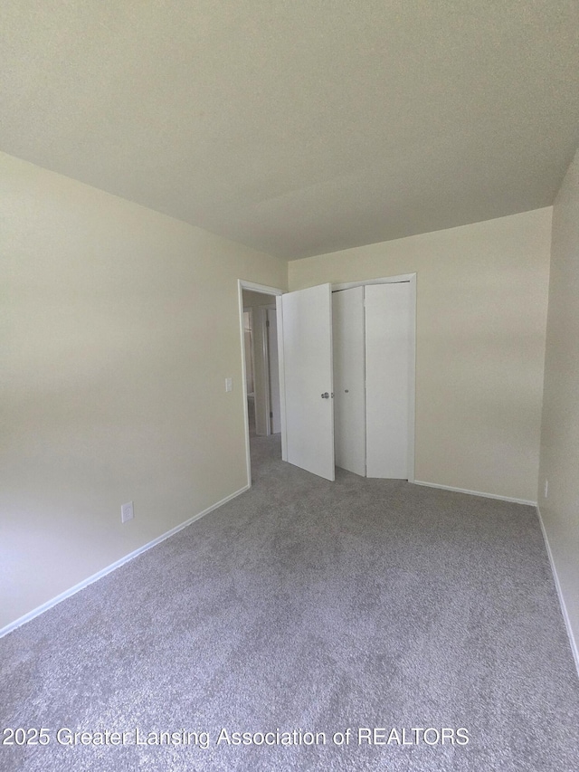 1554 Huntshire Dr, Holt, MI 48842