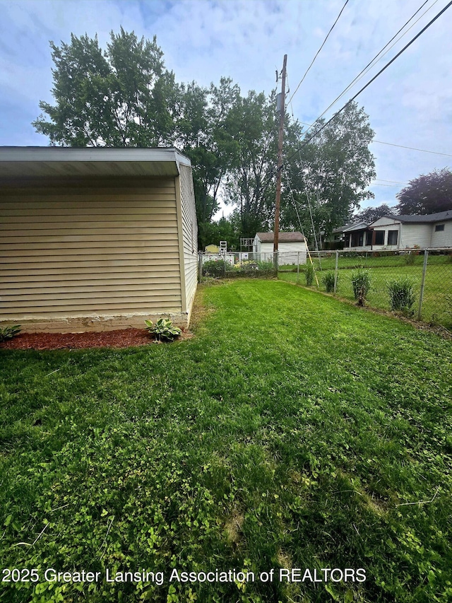 1554 Huntshire Dr, Holt, MI 48842
