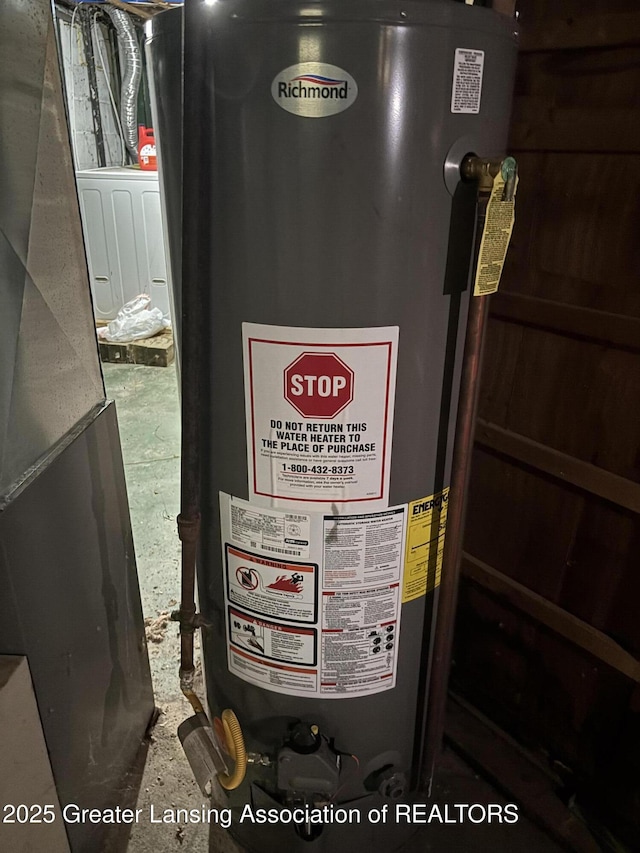 1311 W Saginaw St, East Lansing, MI 48823 - utility room featuring gas water heater