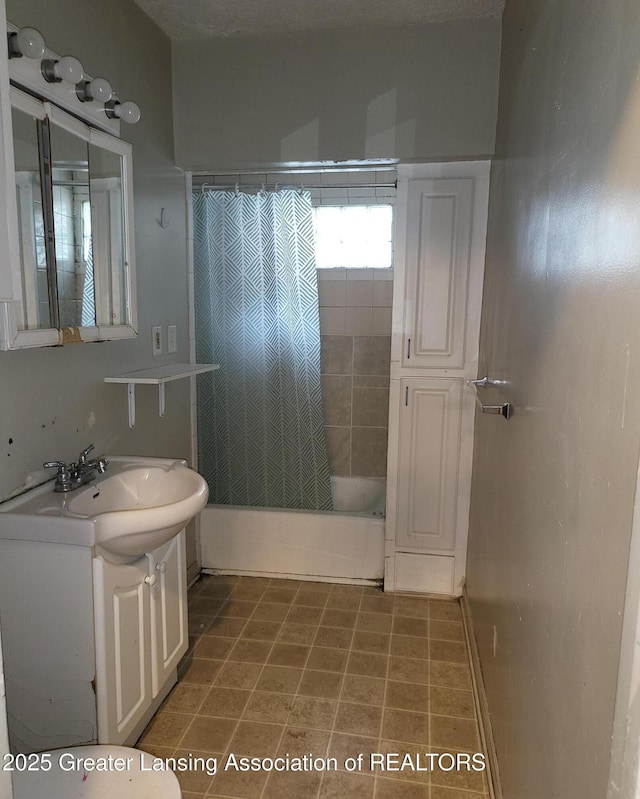 1517 Hyland St, Lansing, MI 48915 - full bath featuring vanity and shower / bathtub combination with curtain