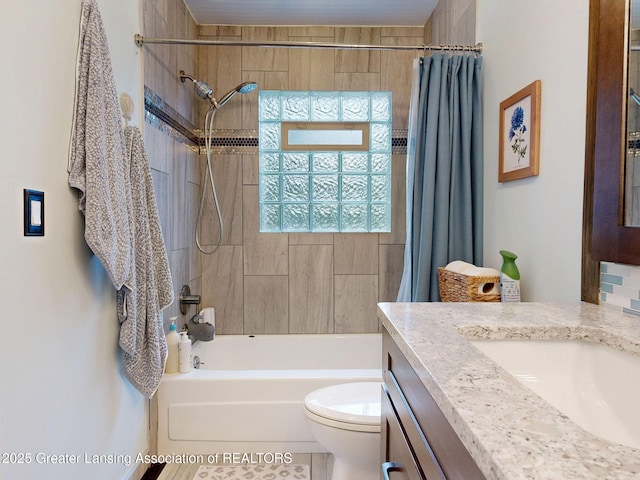 6916 Toboggan Ln, Lansing, MI 48917 - full bath featuring vanity and shower / tub combo with curtain