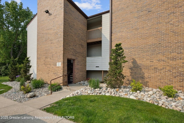 1457 E Pond Dr Unit 21, Okemos, MI 48864 - view of building exterior
