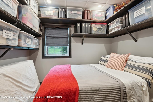 4700 Canyon Trl, Lansing, MI 48917 - bedroom featuring recessed lighting