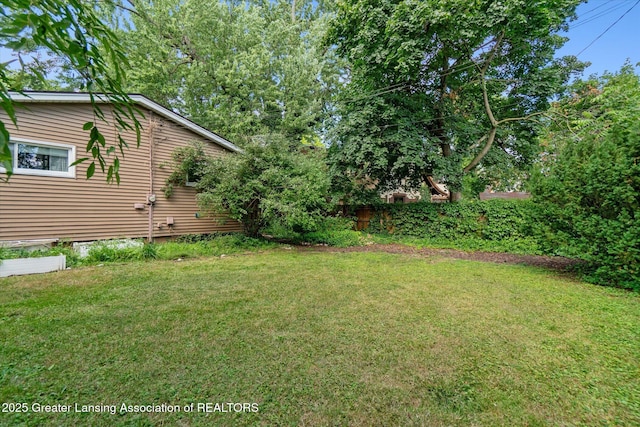 522 Cowley Ave, East Lansing, MI 48823 - view of grassy yard