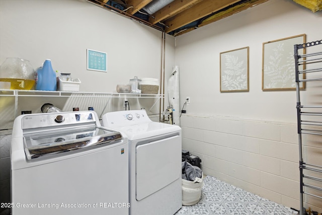 1539 Jacqueline Dr, Holt, MI 48842 - washroom with washing machine and dryer and wainscoting