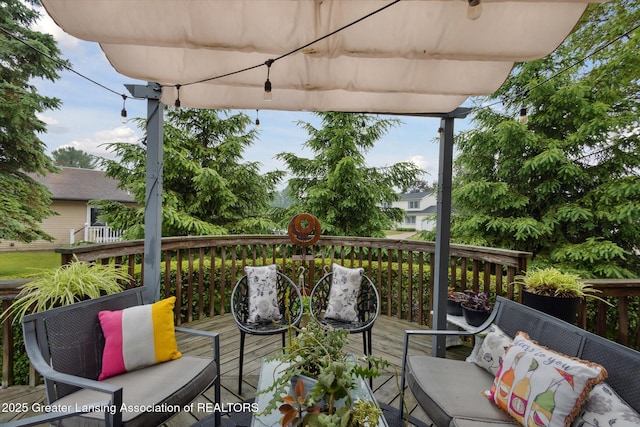 4925 Aspen Dr, Lansing, MI 48917 - view of wooden terrace