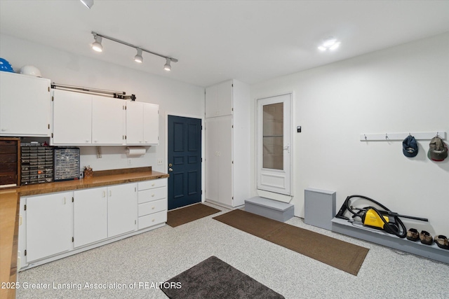 6252 N River Hwy, Grand Ledge, MI 48837 - kitchen featuring white cabinets