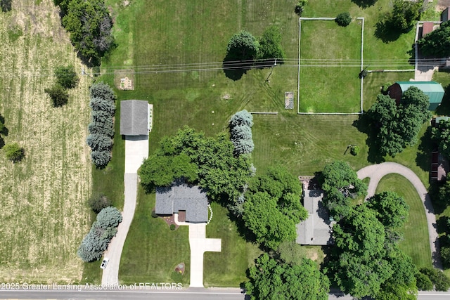 6252 N River Hwy, Grand Ledge, MI 48837 - drone / aerial view