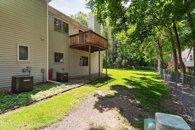 5041 E Willoughby Rd Unit 7, Holt, MI 48842 - view of yard with a deck