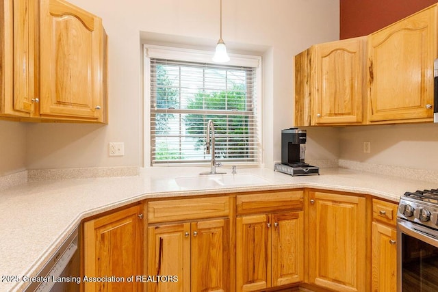 4001 Sierra Hts, Holt, MI 48842 - kitchen featuring light countertops, appliances with stainless steel finishes, and decorative light fixtures