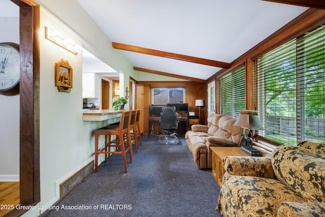 425 S Holmes St, Lansing, MI 48912 - living room with an office area