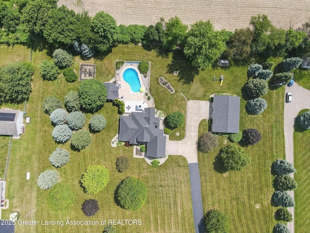 169 Mapleview Dr, Charlotte, MI 48813 - bird's eye view of a pool area