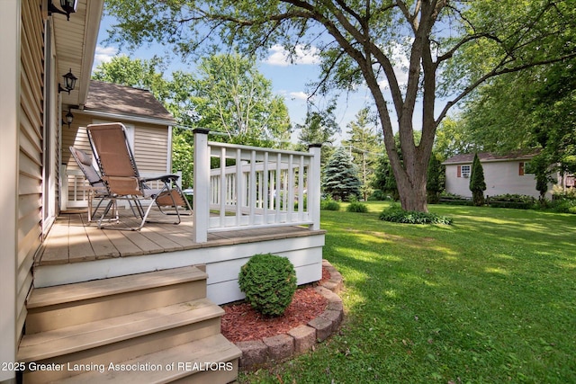 6244 Daft St, Lansing, MI 48911 - wooden terrace with a yard