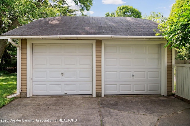 6244 Daft St, Lansing, MI 48911 - view of detached garage