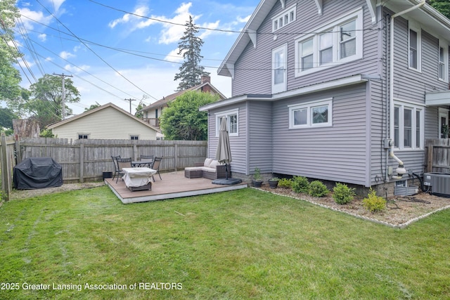 308 Memphis St, Lansing, MI 48915 - rear view of property with a deck