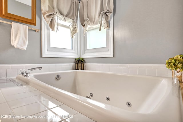 5925 Cabrena Dr, Lansing, MI 48917 - full bath featuring a whirlpool tub