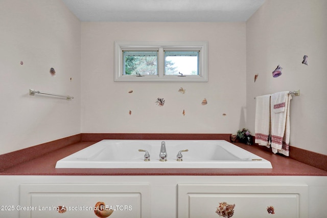 1823 Cricket Ln, East Lansing, MI 48823 - full bathroom featuring a bath
