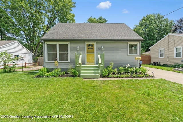 3419 Harold St, Lansing, MI 48910 - photo 2