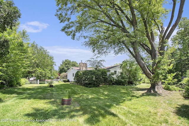 3739 Ridgefield Rd, Lansing, MI 48906 - view of grassy yard