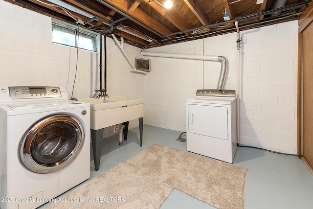 943 Lantern Hill Dr, East Lansing, MI 48823 - laundry room with independent washer and dryer