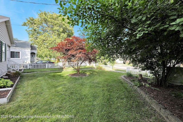 1015 Lake Lansing Rd, Lansing, MI 48906 - view of yard