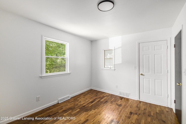 559 Lincoln Ave, Lansing, MI 48910 - photo 9