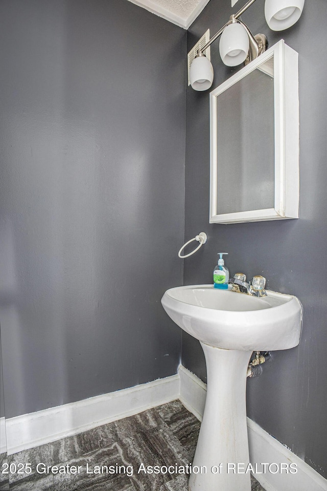 1422 Redwood St, Lansing, MI 48915 - photo 9