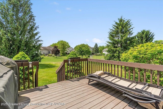 10889 Pointe W Blvd, Grand Ledge, MI 48837 - deck with a yard