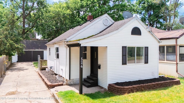 524 Denver Ave, Lansing, MI 48910 - photo 1