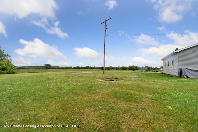 2744 Carlisle Hwy, Charlotte, MI 48813 - view of grassy yard