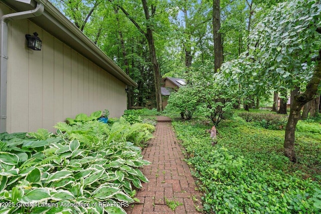 1122 Farwood Dr, East Lansing, MI 48823 - view of yard