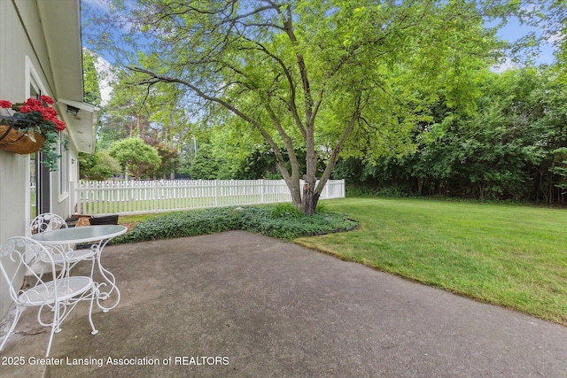 2130 Belding Ct, Okemos, MI 48864 - view of patio / terrace