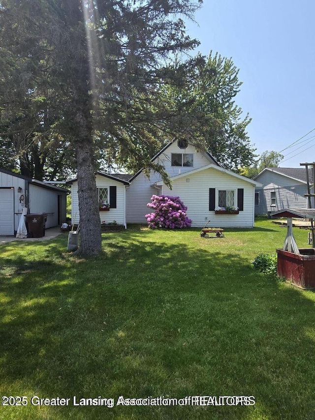 4701 W Channel Dr, Stanton, MI 48888 - view of green lawn