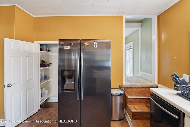209 N Bowen St, Jackson, MI 49202 - kitchen featuring fridge with ice dispenser